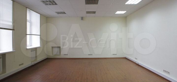 Недалеко от метро офис 159 кв.м в аренду