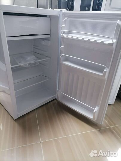Холодильник новый компактный высота 85 см