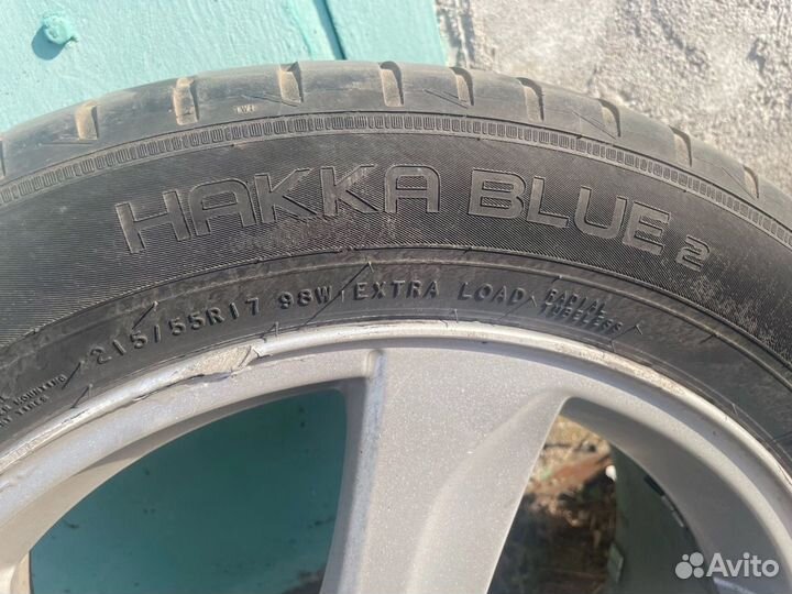 Nokian Tyres Hakka Blue 2 215/55 R17 98