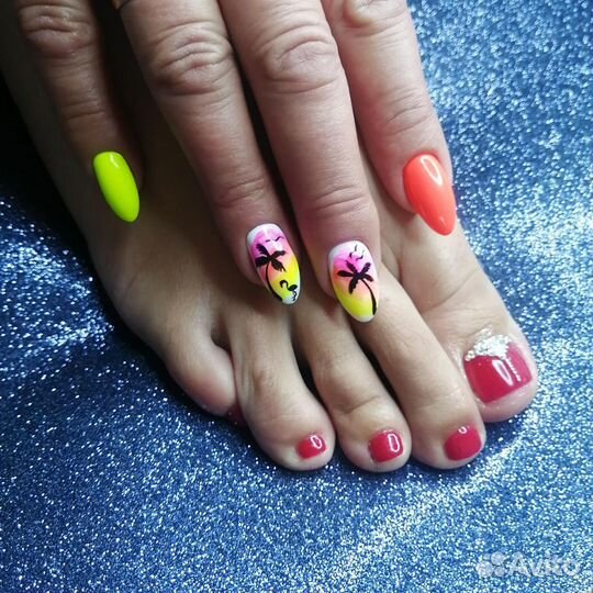 Маникюр и педикюр