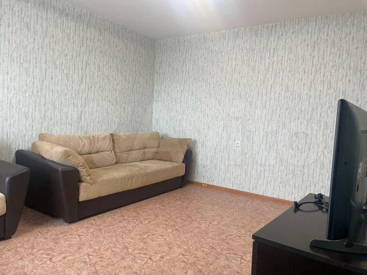 2-к. квартира, 55 м², 6/10 эт.