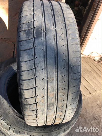 Triangle AdvanteX TC101 225/45 R19