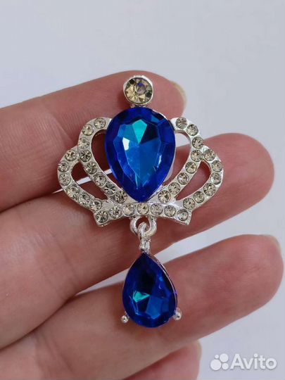 Подвеска, брошка