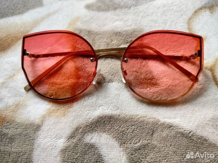 Солнцезащитные очки женские