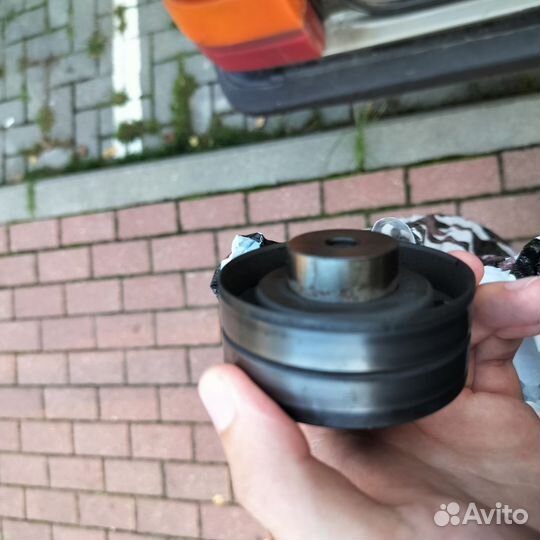 Ролик грм Audi 100 c3