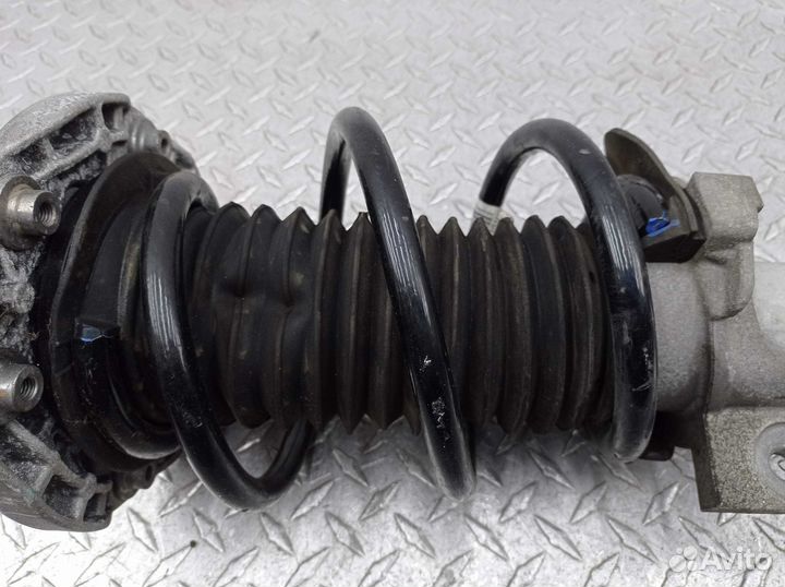 Амортизатор передний L BMW 3-Series F80 2289535