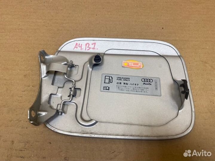 Лючок бензобака Audi A4 8E AUK 2006