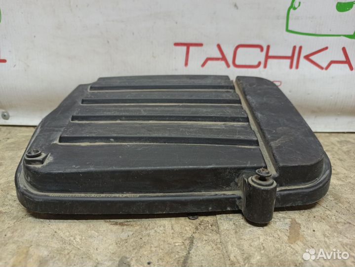 Крышка корпуса воздушного фильтра VAG