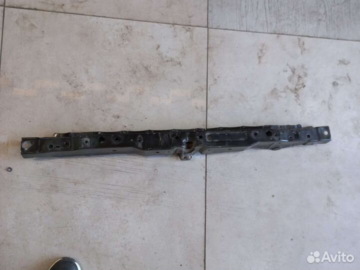 Toyota RAV 4 Суппорт радиатора верхняя планка