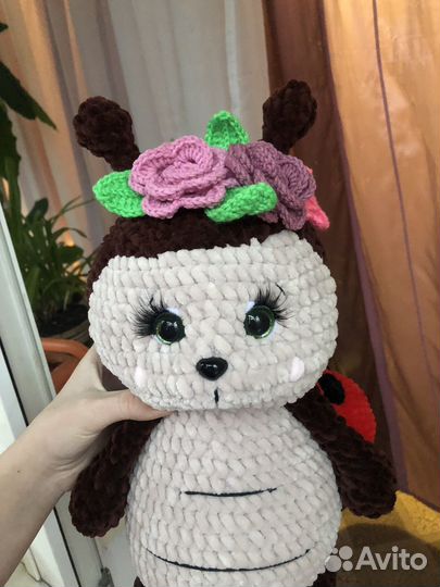 Вязаная Божья коровка