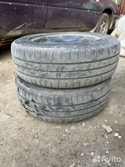 Kumho Radial 857 2.25/4.5 R4