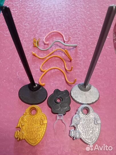 Хвосты и подставки для Монстер Хай