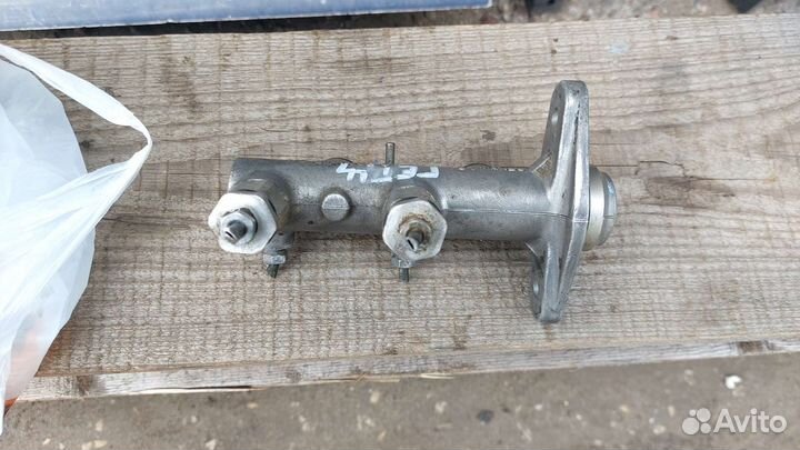 Главный тормозной цилиндр. Hyundai Getz (Гетц)