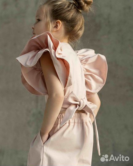 Детский костюм из льна