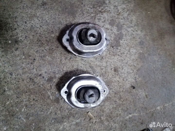 Подушка двигателя BMW X5 E53 M57 D2