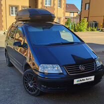 Volkswagen Sharan 2.0 MT, 2009, 360 000 км, с пробегом, цена 840 000 руб.