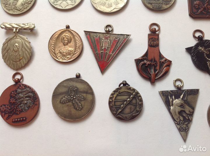 Довоенные знаки японских обществ