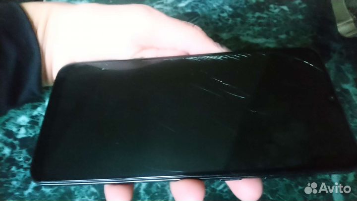 Samsung Galaxy A50, 4/64 ГБ