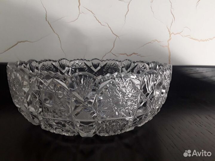 Большая хрустальная ваза для фруктов