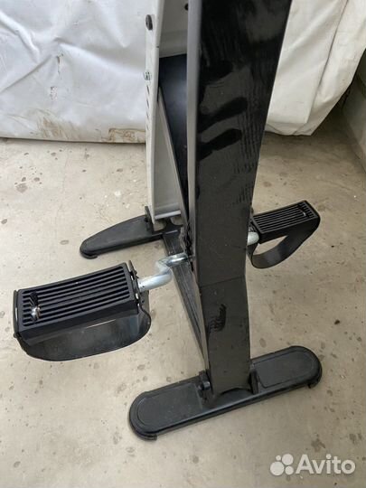 Тренажер для гиперэкстензии