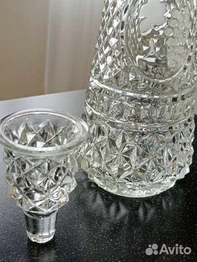 Графин хрустальный