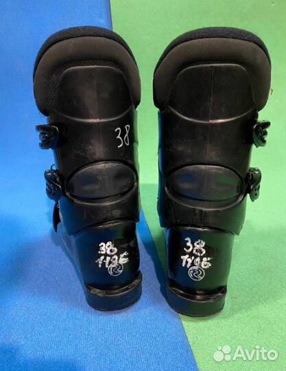Ботинки для горных лыж