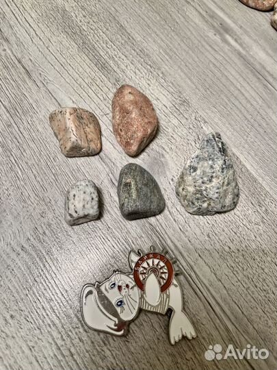 Камни с озера Байкал