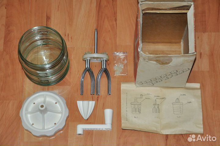 Ручная кремосбивалка