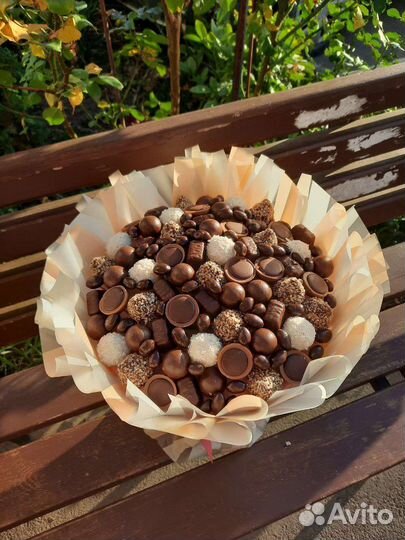Букет для девушки из шоколада. Шоколадные цветы