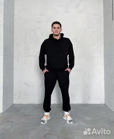 Классический спортивный костюм