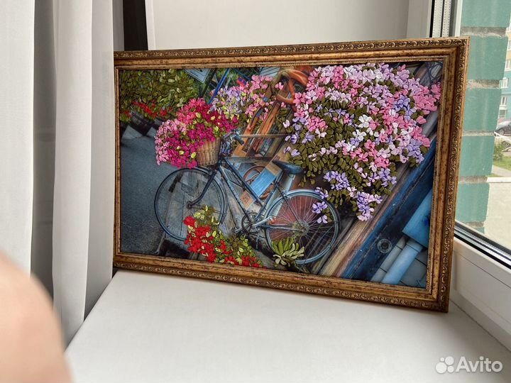 Картина вышитая лентами