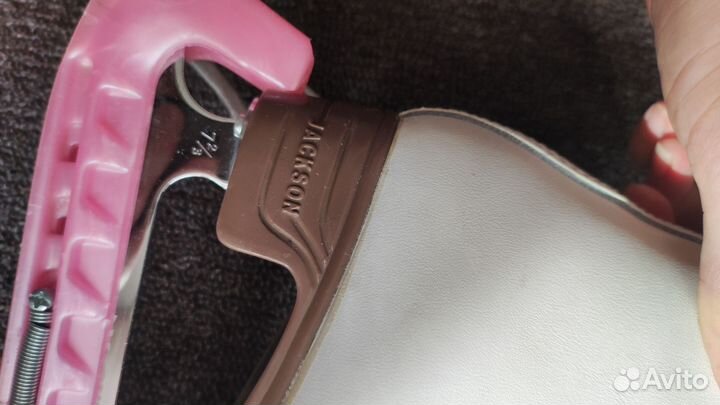 Фигурные коньки jackson