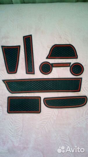 Резиновый нескользящий коврик