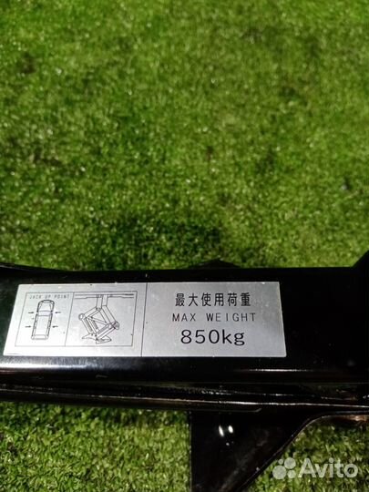 Домкрат Subaru Legacy Outback BR9 / B14 EJ253