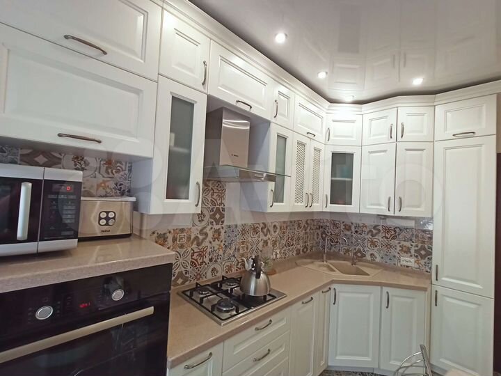 4-к. квартира, 94 м², 2/9 эт.