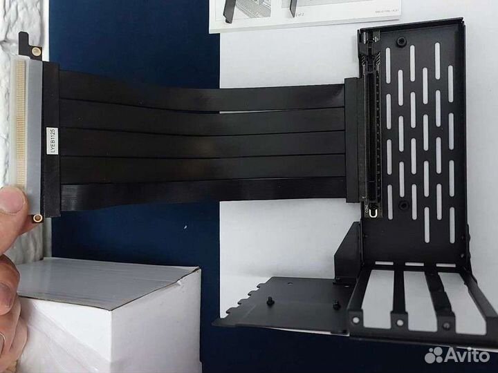 Lian Li PCi 4.0 Кронштейн +райзер (Новый)