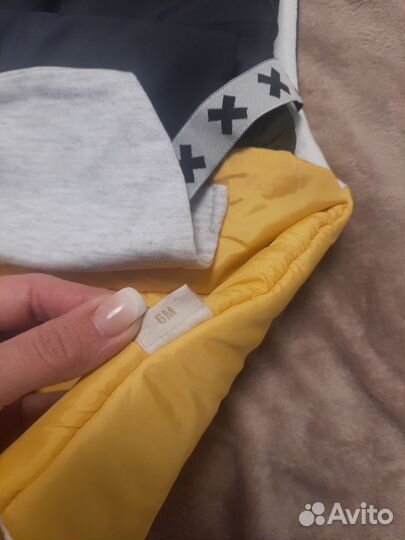Продам новую жилетку на 6 месяцев