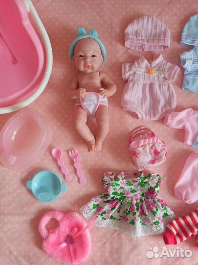 Куклы с одеждой и аксессуарами