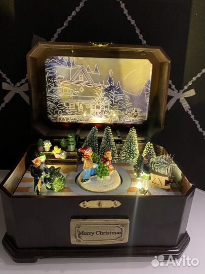 Новогодняя музыкальная шкатулка новая