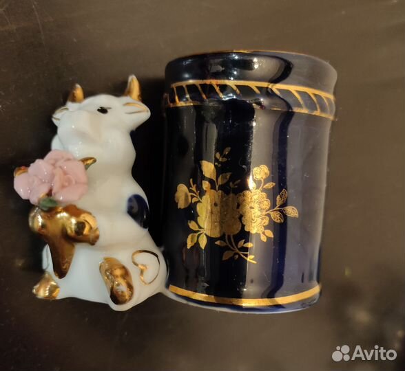 Подставка под зубочистки Коровка фарфор кобальт