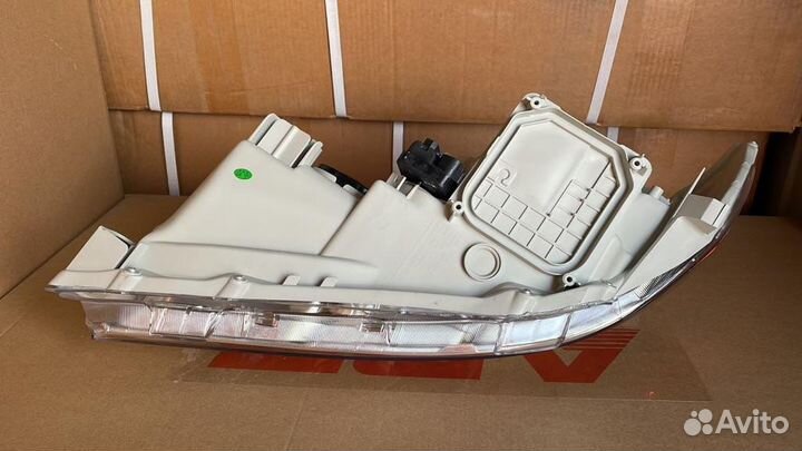 Галогеновые фары Toyota Camry 40