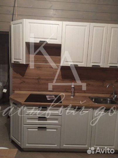 Угловой кухонный гарнитур в наличии