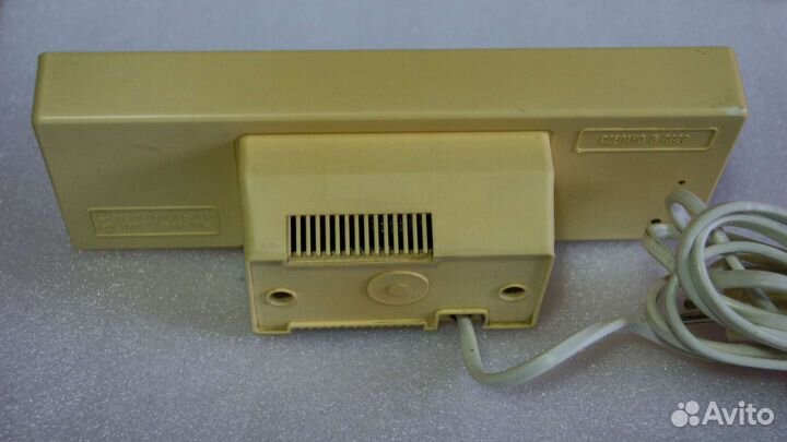 Часы настольные электронные 