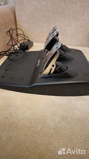 Руль Logitech G920 Driving Force + педали