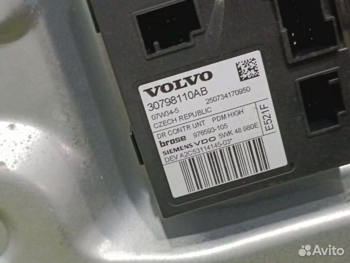 Стеклоподъемник передний правый Volvo S40 седан