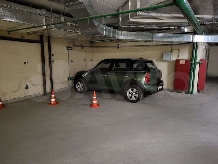 Машиноместо, 20 м²