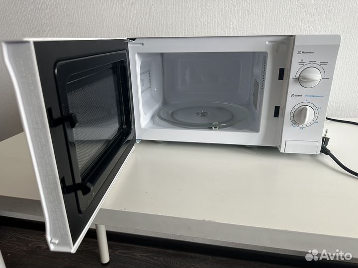 Микроволновая печь midea