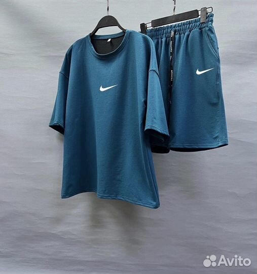 Nike костюм футболка и шорты