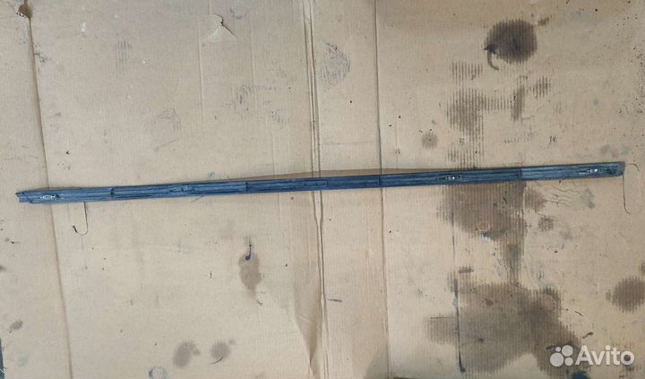 Молдинг порога передний левый Туарег