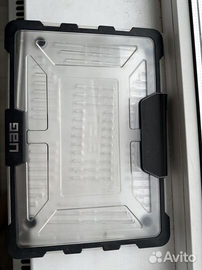 Защитный чехол UAG Plasma